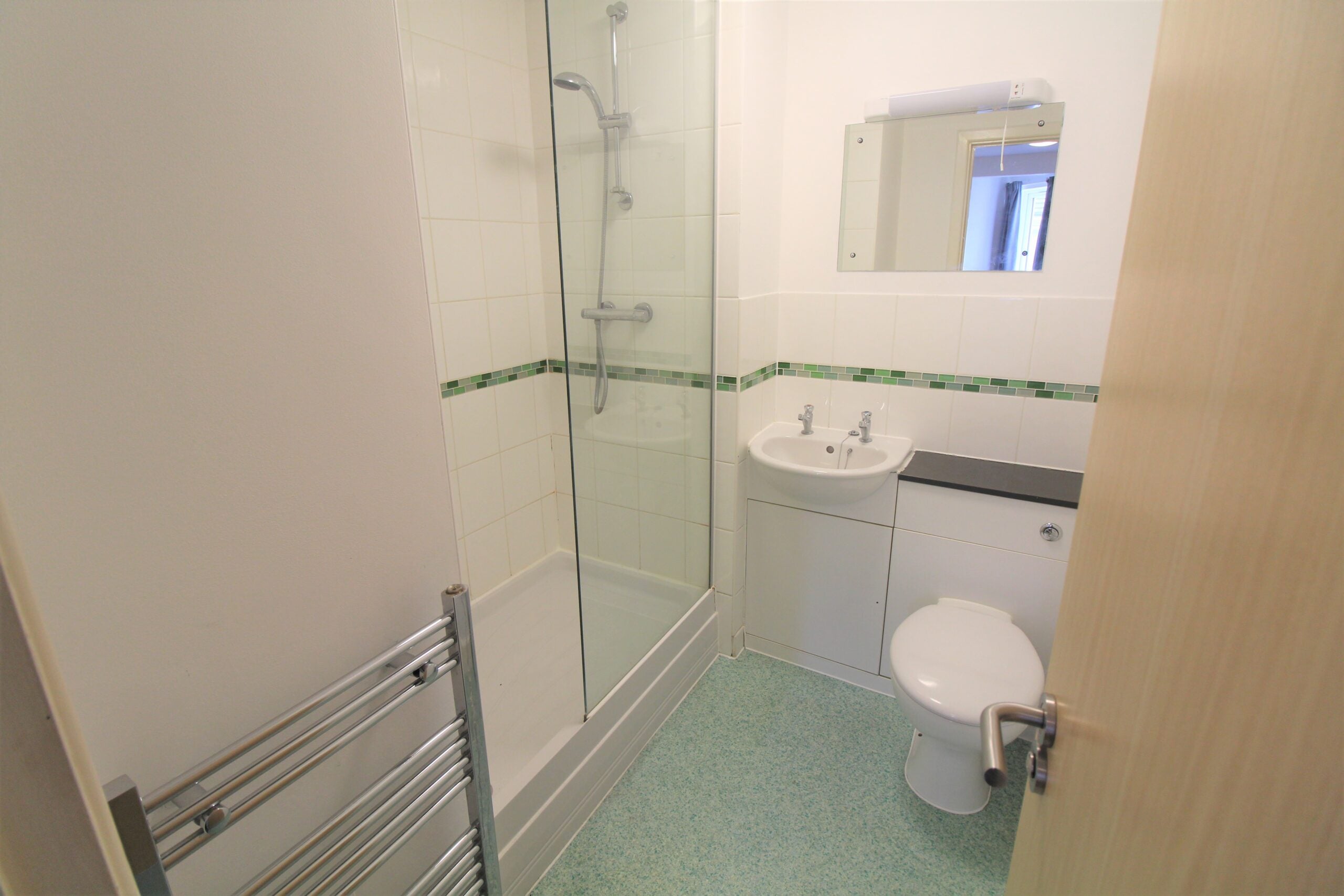 Room Lincoln Road in Peterborough
