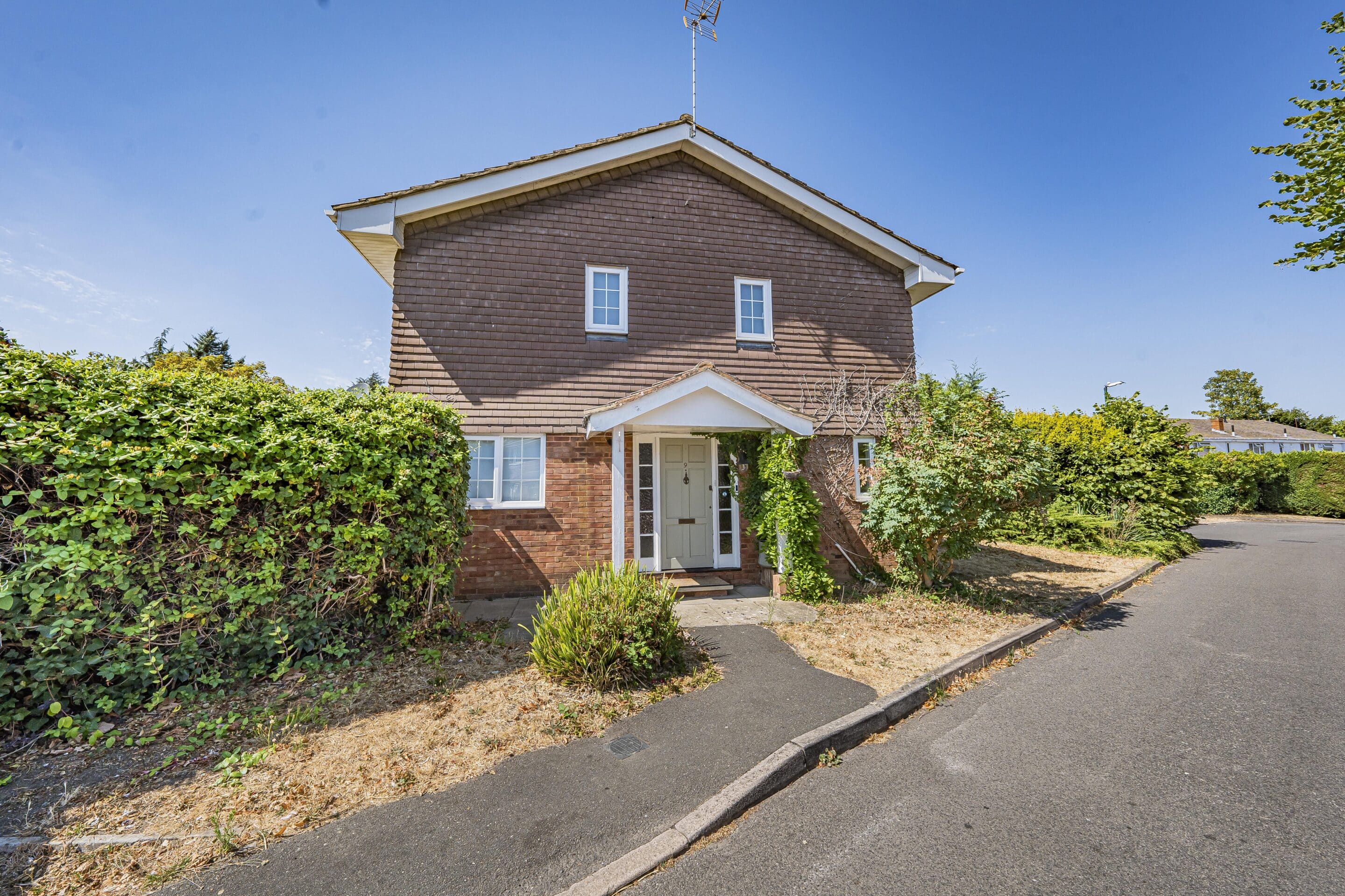 House Little Woodlands in Windsor