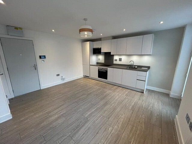 Flat Mellor Road in Cheadle Hulme
