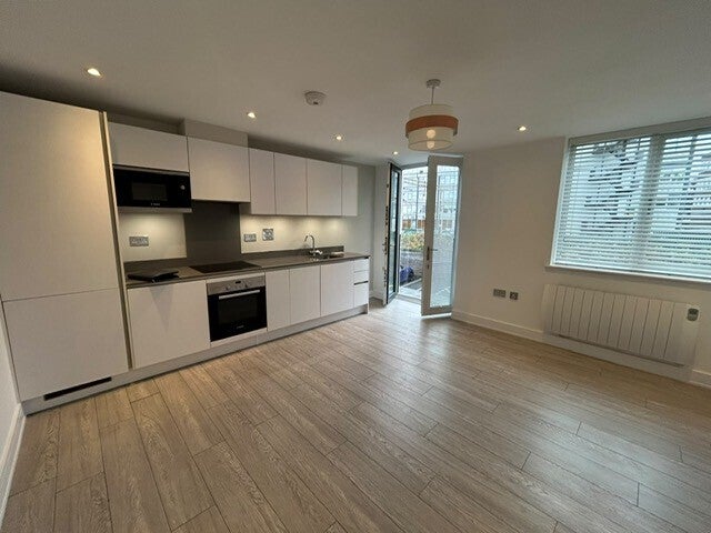 Flat Mellor Road in Cheadle Hulme