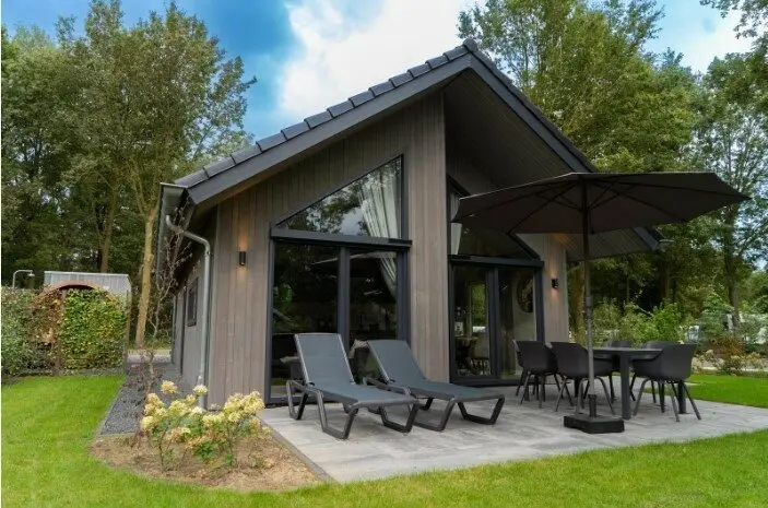 Huis Bloemendaal 7 in Oirschot