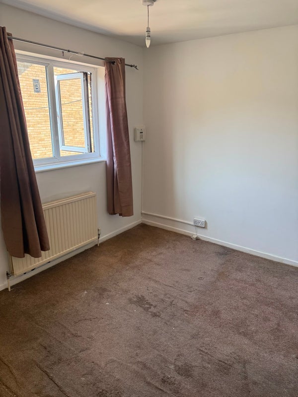 Room Upper Mayne in Basildon