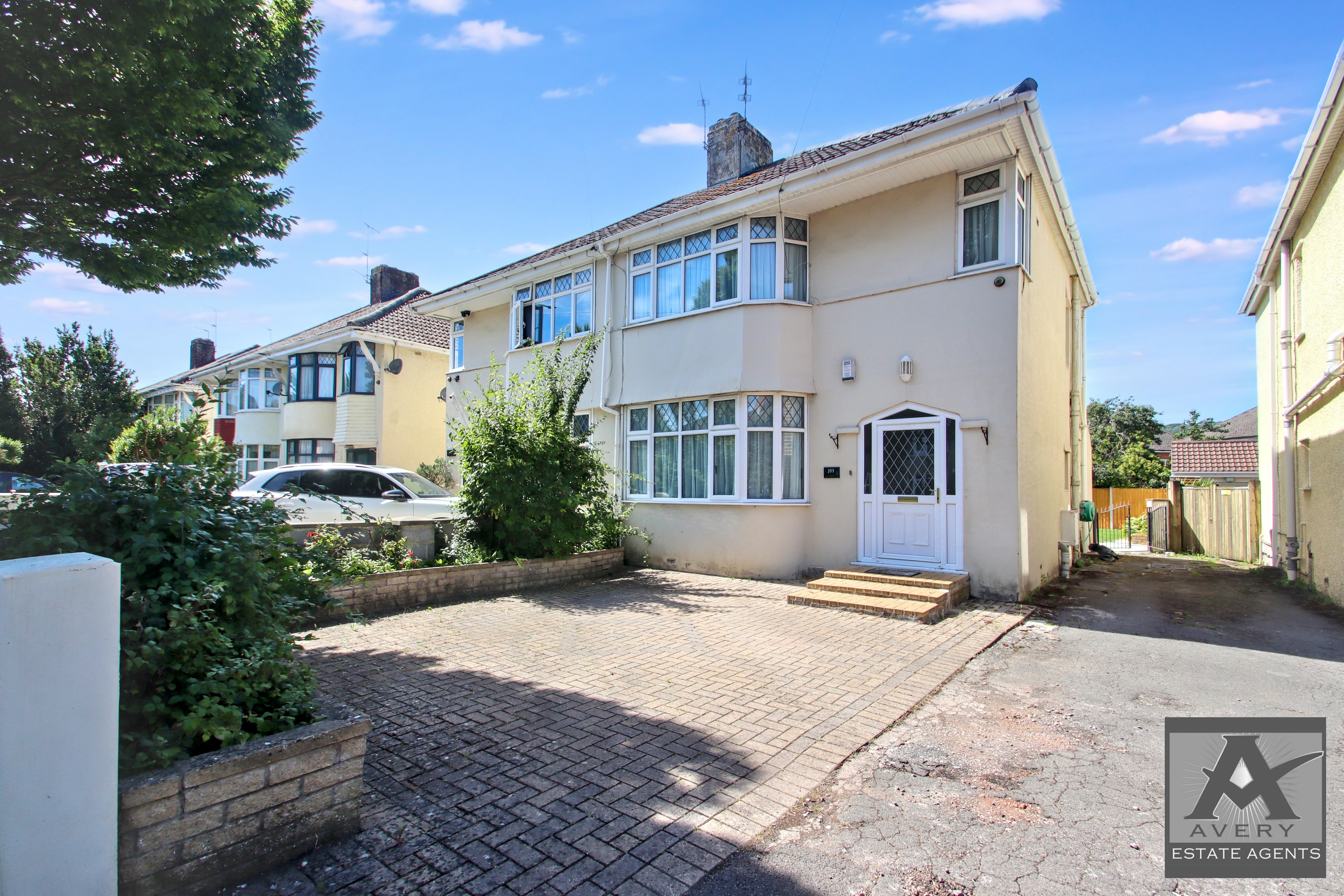 House Locking Road in Weston-super-Mare