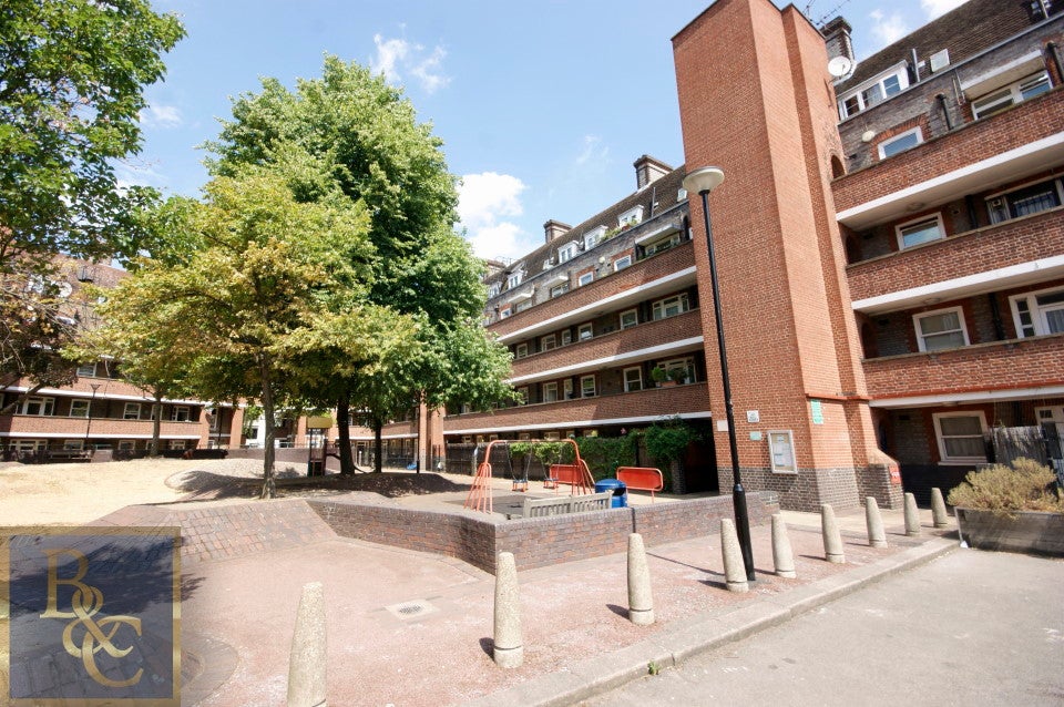 Flat Camden Park Road in Greater London