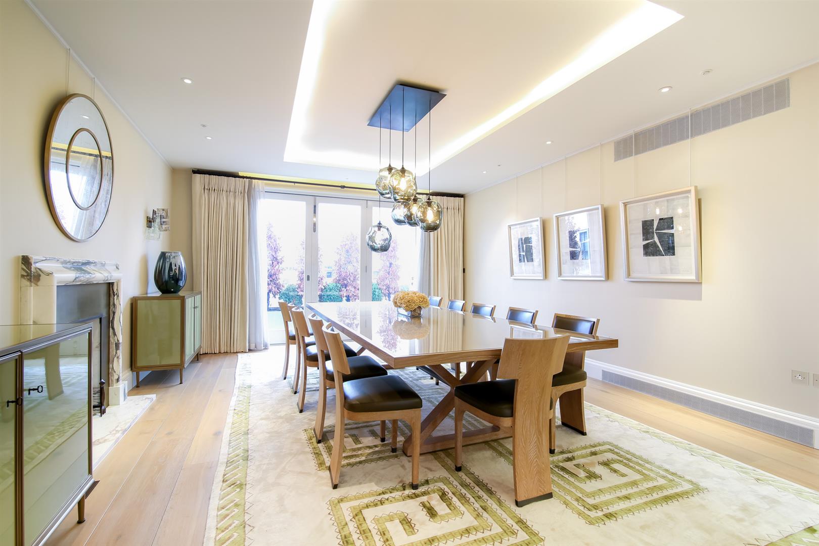 Flat Buckingham Gate in City of Westminster