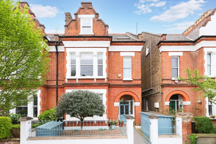 House St. Mary's Grove in Greater London