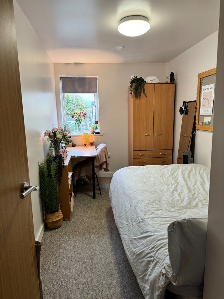 Flat Sparkford Close in Winchester