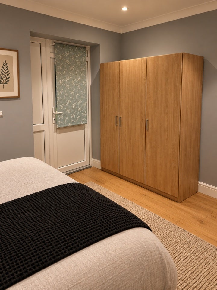Room Brookfields Avenue in Greater London