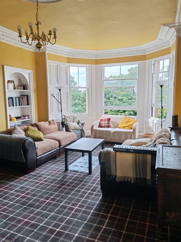 Flat Warrender Park Terrace in City of Edinburgh