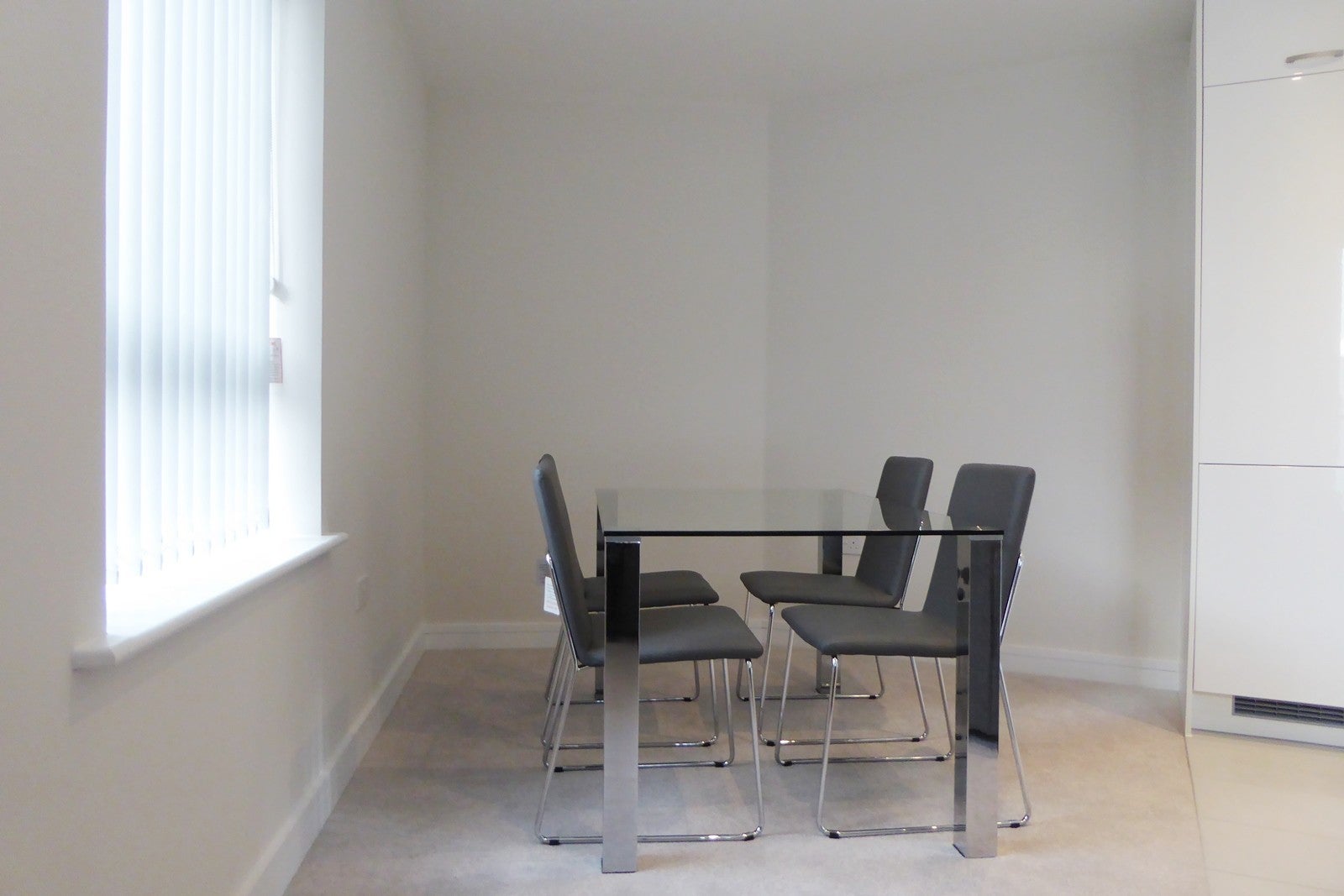 Flat Padworth Avenue in Reading