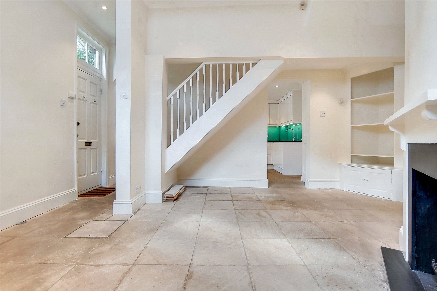 House Kersley Mews in Greater London