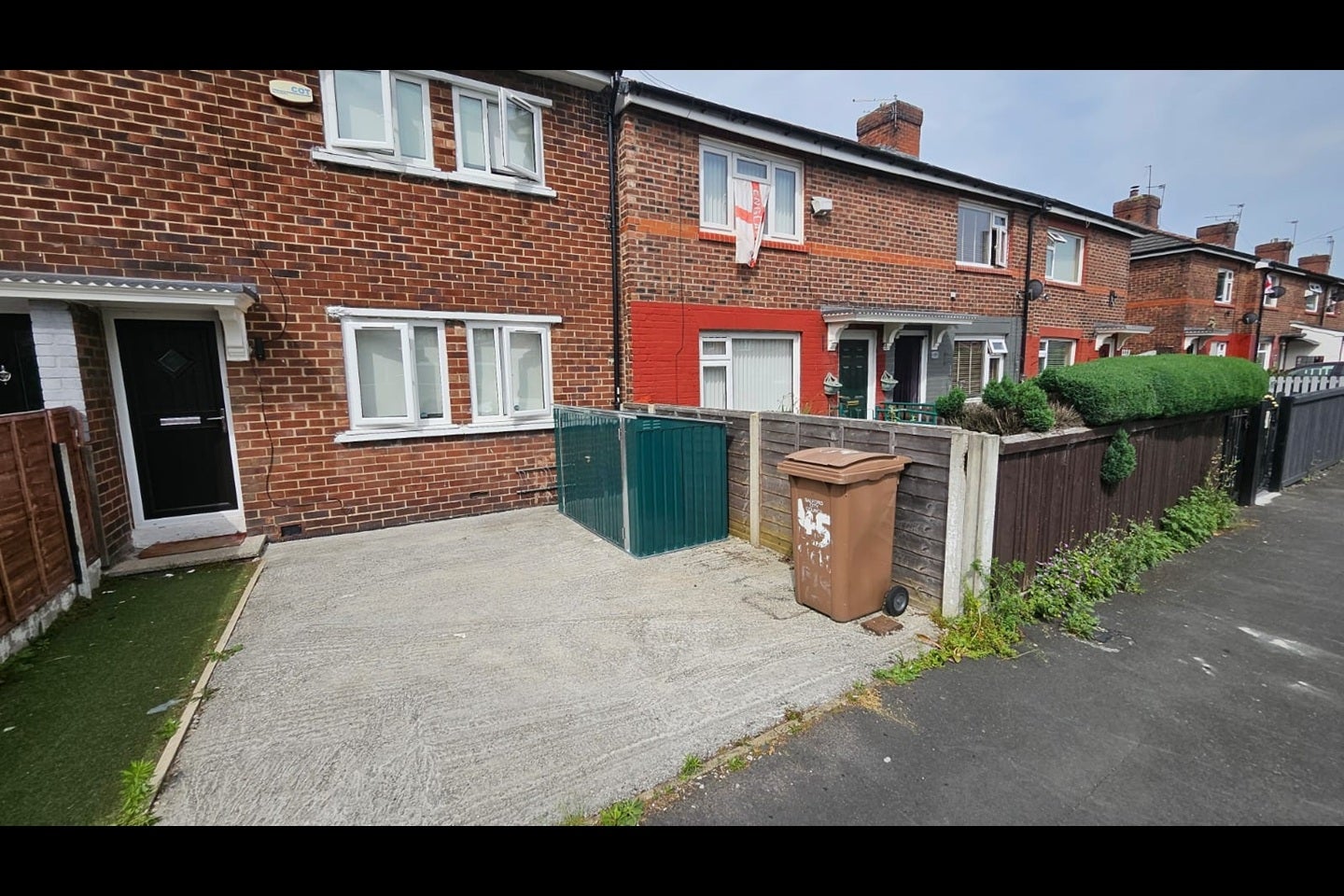 House Lichfield Street in Salford