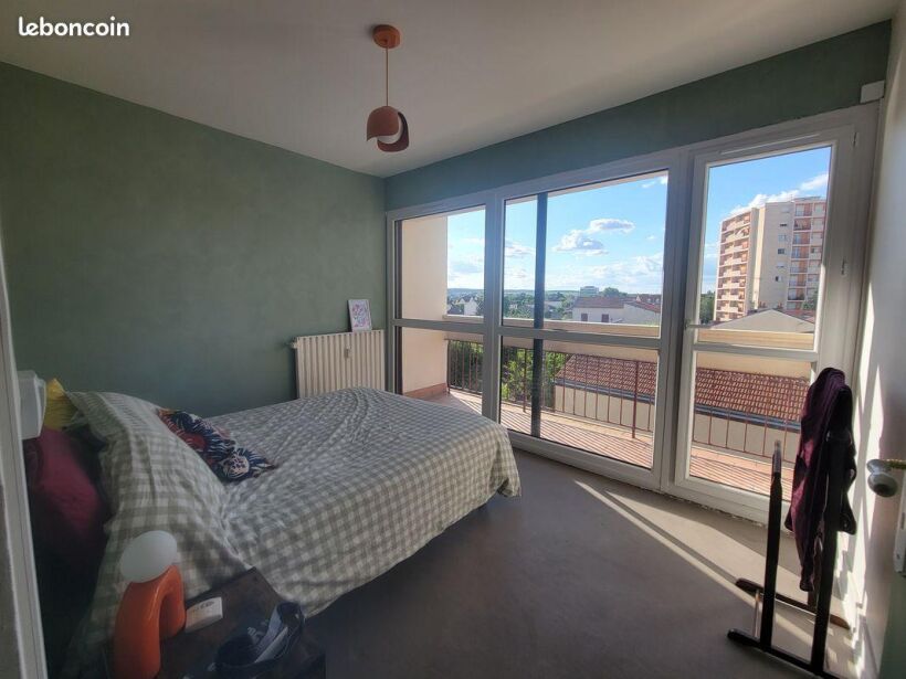 Flat Place Drouet d'Erlon in Reims