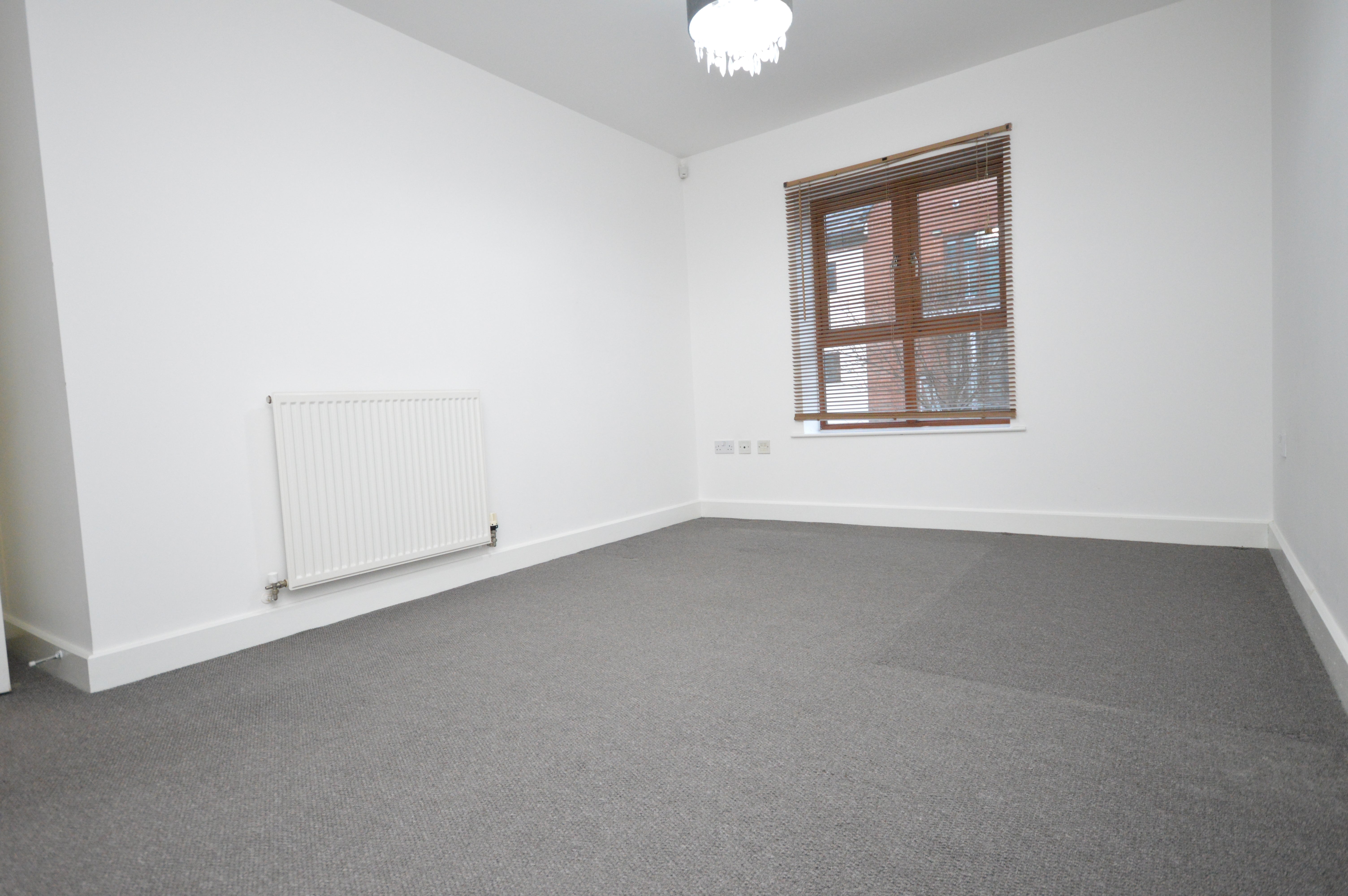 Flat Standside in Northampton