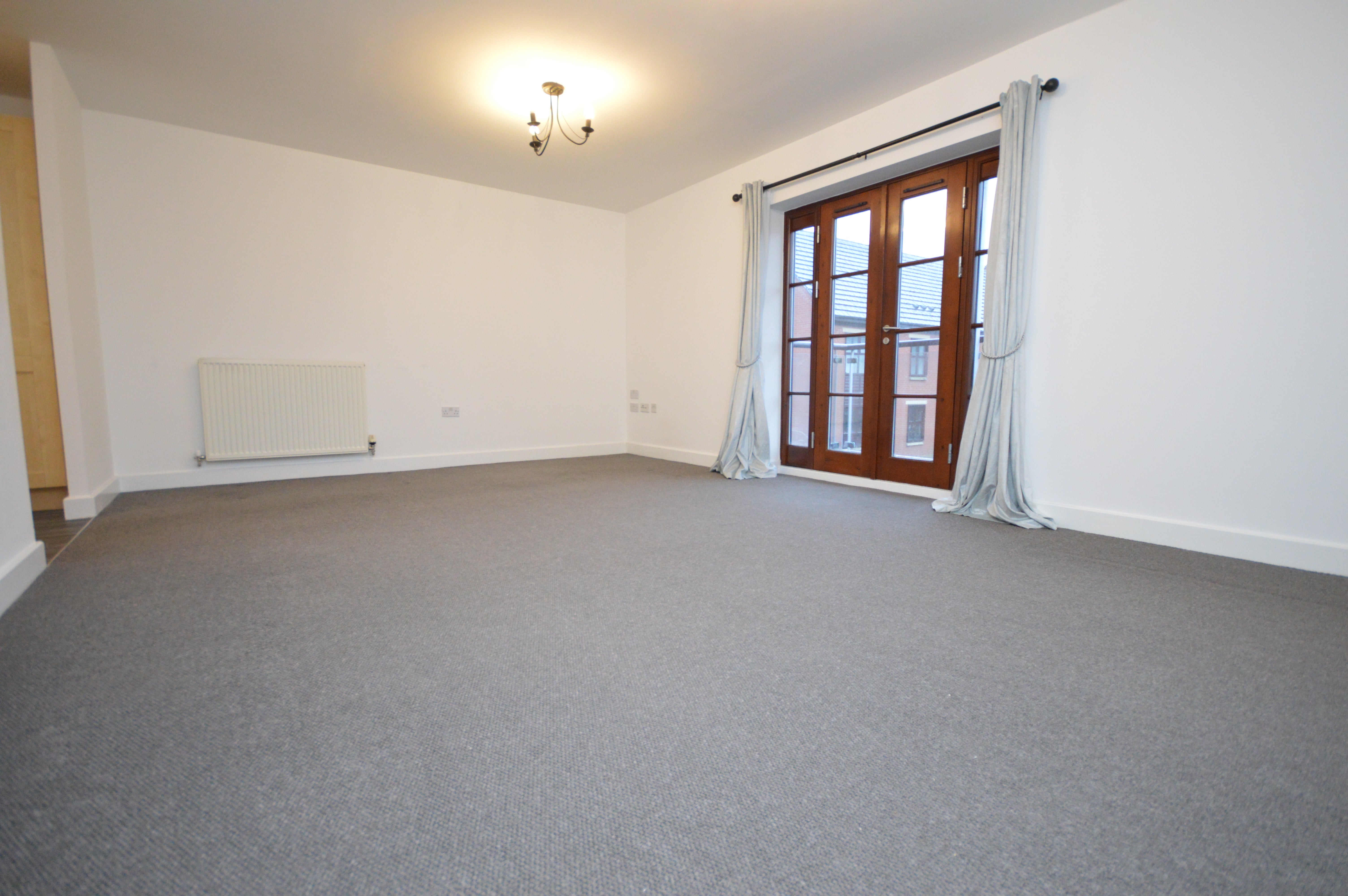 Flat Standside in Northampton