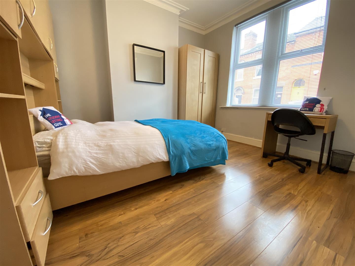 Room Peel Street in Derby