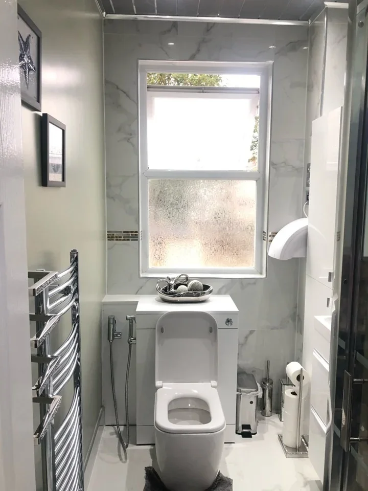 Room Leander Road in Greater London