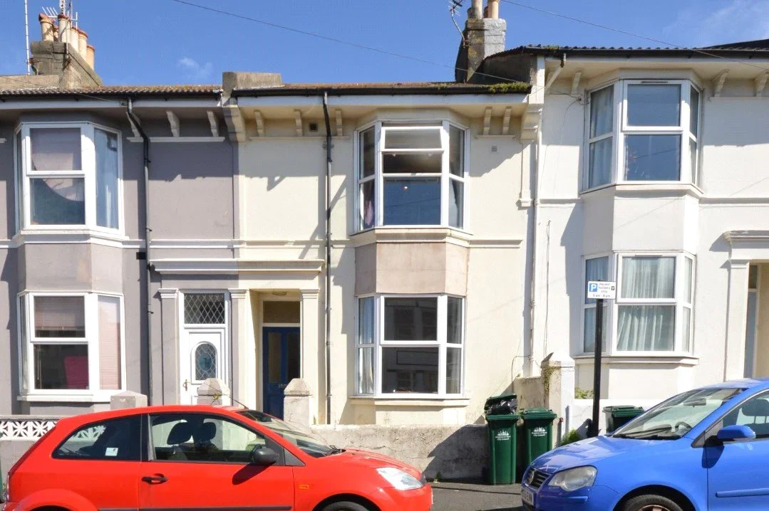 Flat De Montfort Road in Brighton
