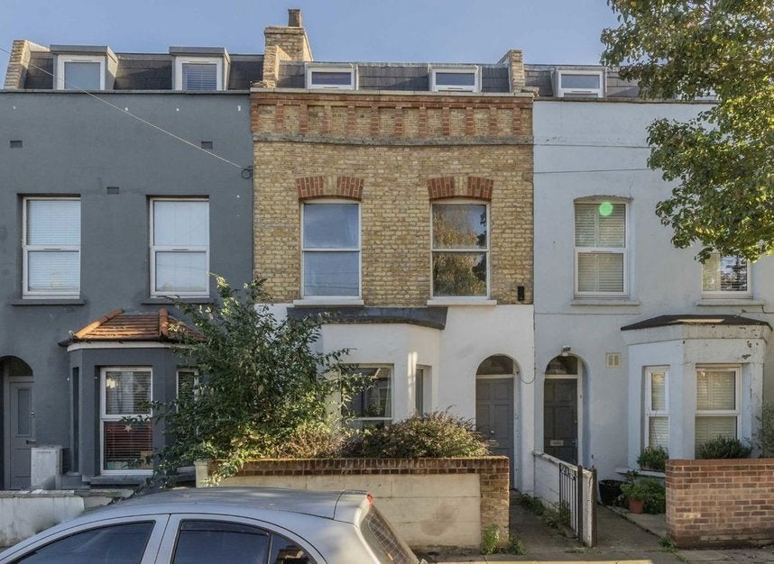 House Glendall Street in Greater London