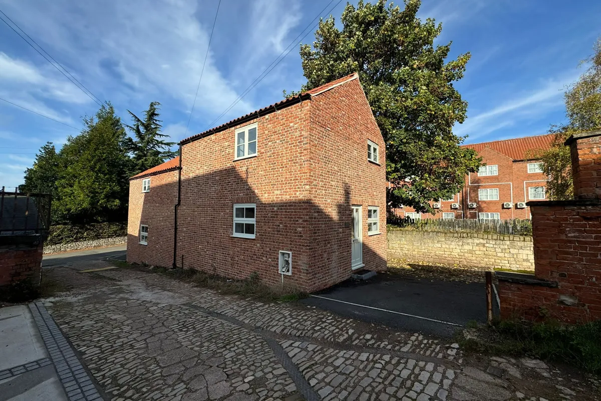 House Forrest's Yard in Bassetlaw