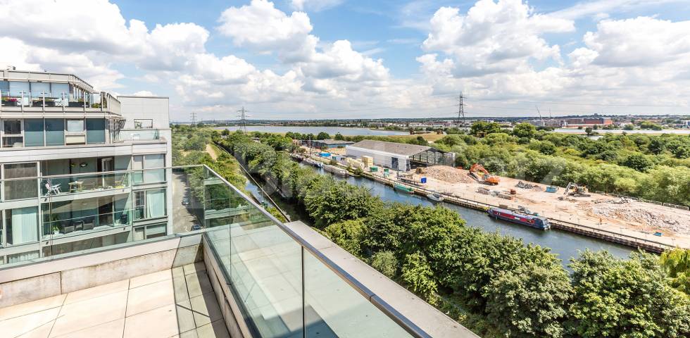 Flat Parkway in Greater London