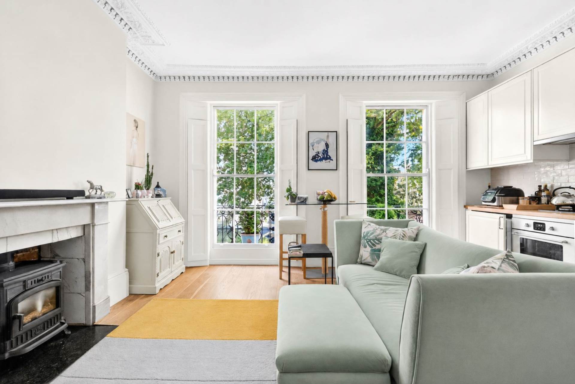 Flat Pentonville Road in Greater London