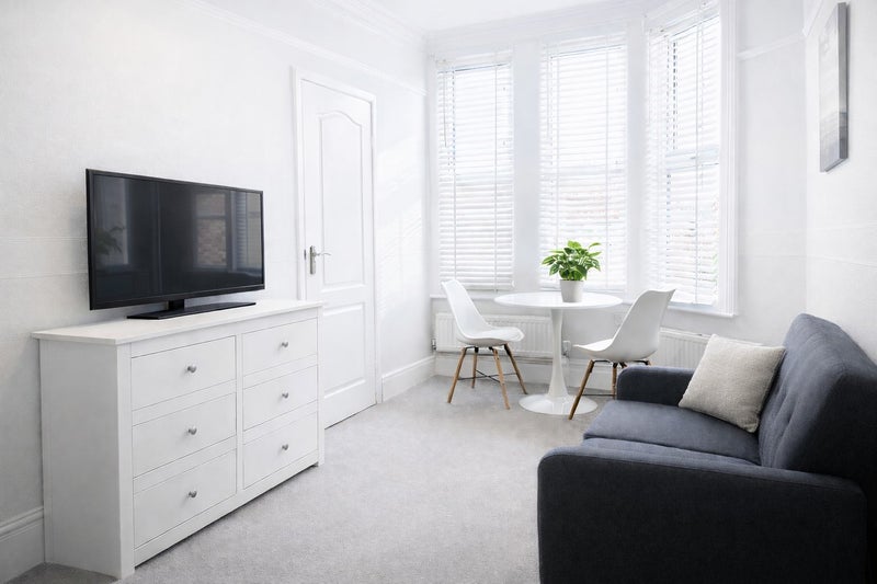 Room Whitecross Road in Weston-super-Mare