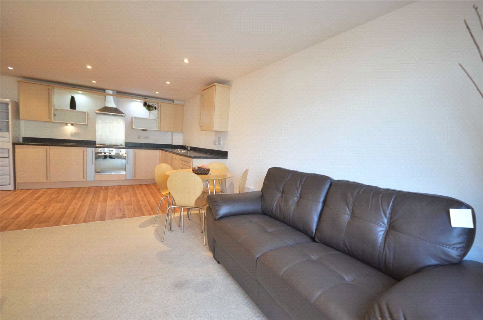 Flat Elmira Way in Salford