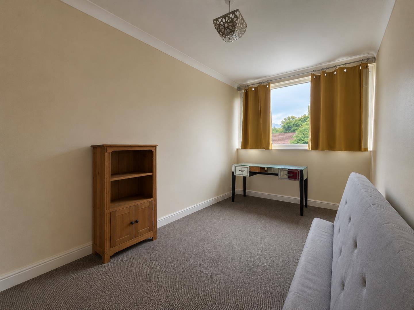Flat Milton Road in Havant