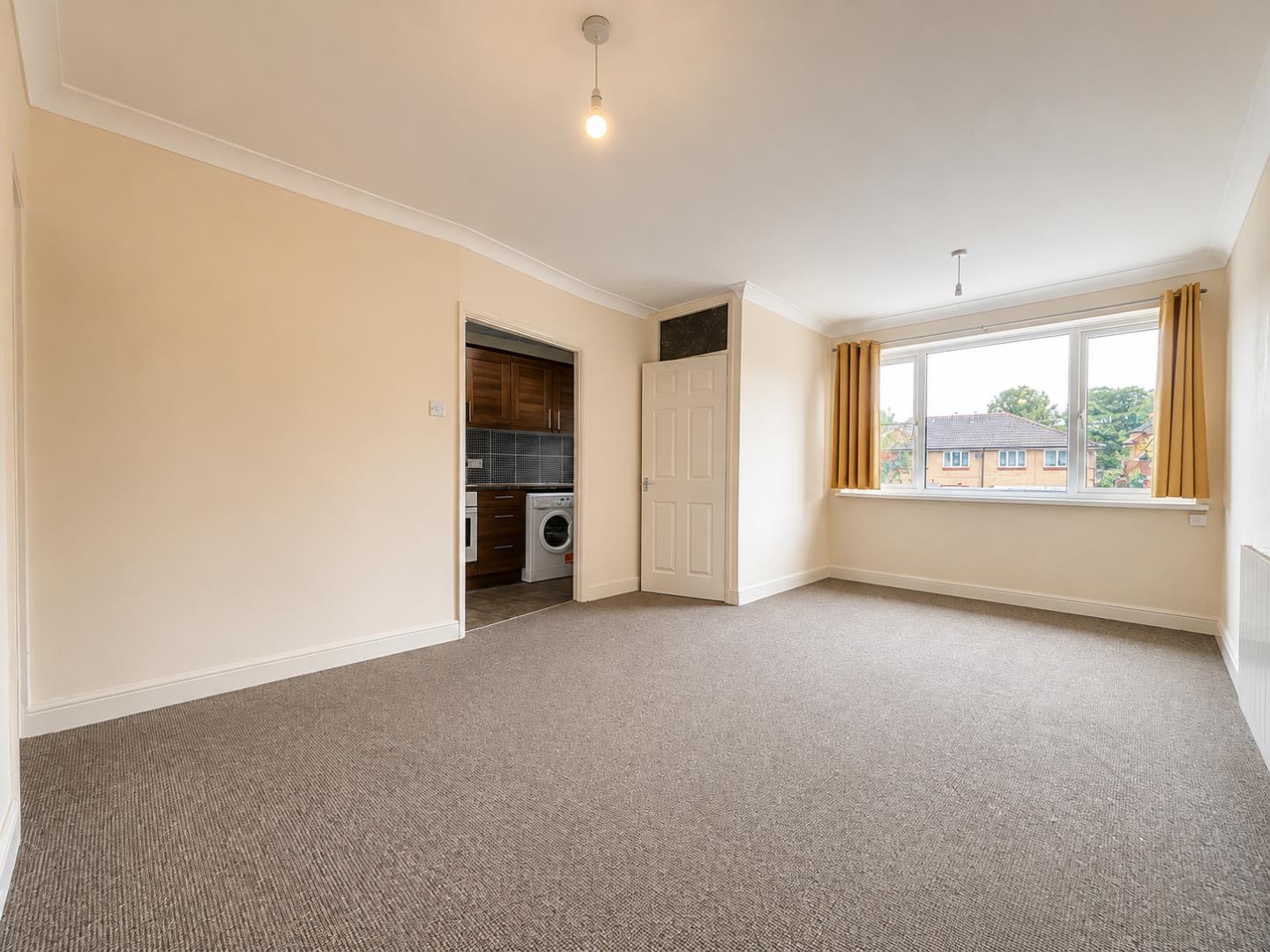Flat Milton Road in Havant