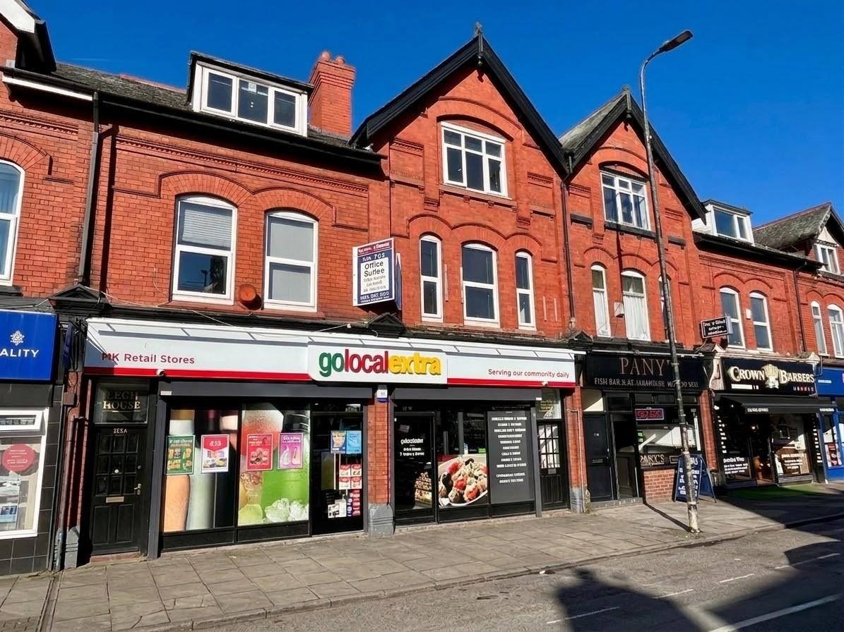 Flat Northenden Road in Trafford