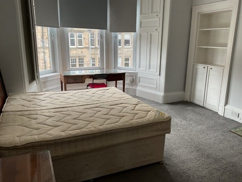 Flat Gilmore Place in Edinburgh