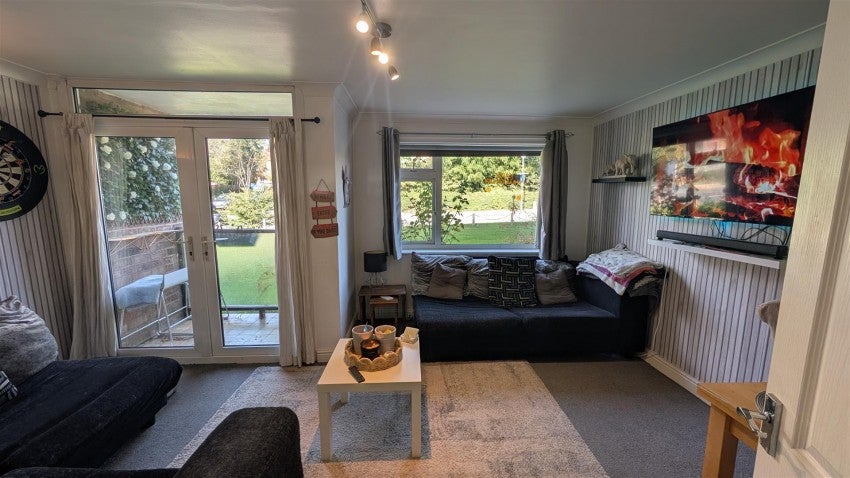 Flat Cubbington Road in Royal Leamington Spa