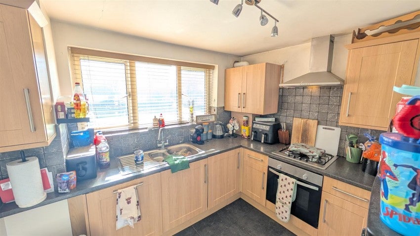 Flat Cubbington Road in Royal Leamington Spa