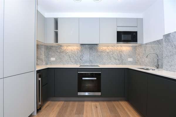 Flat Highgate Road in Greater London