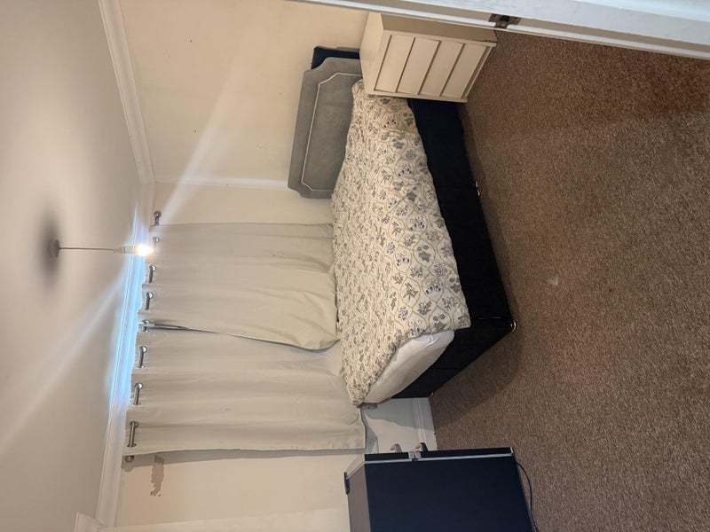Room Richmond Park Road in Bournemouth