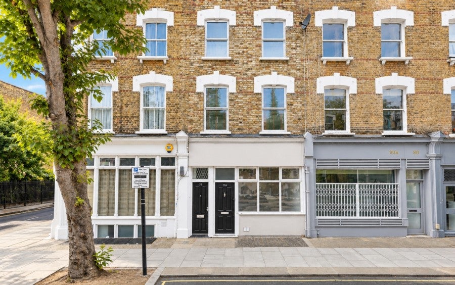 Flat Kingsgate Road in Greater London