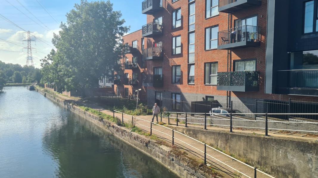 Flat Marina Court in Waltham Cross