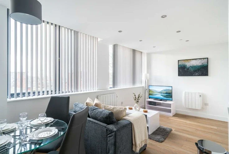 Flat Talbot Road in Trafford