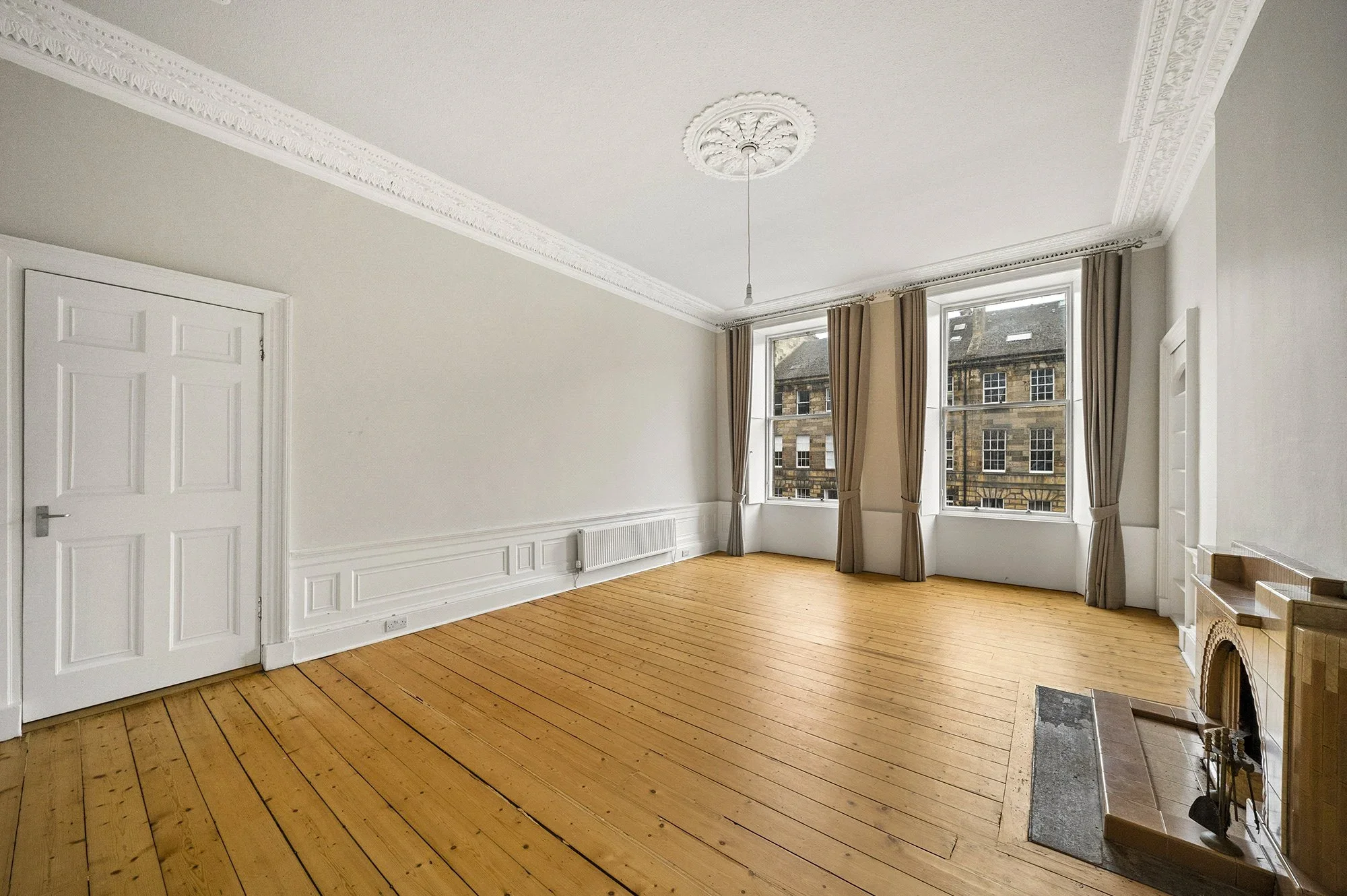 Flat London Street in City of Edinburgh