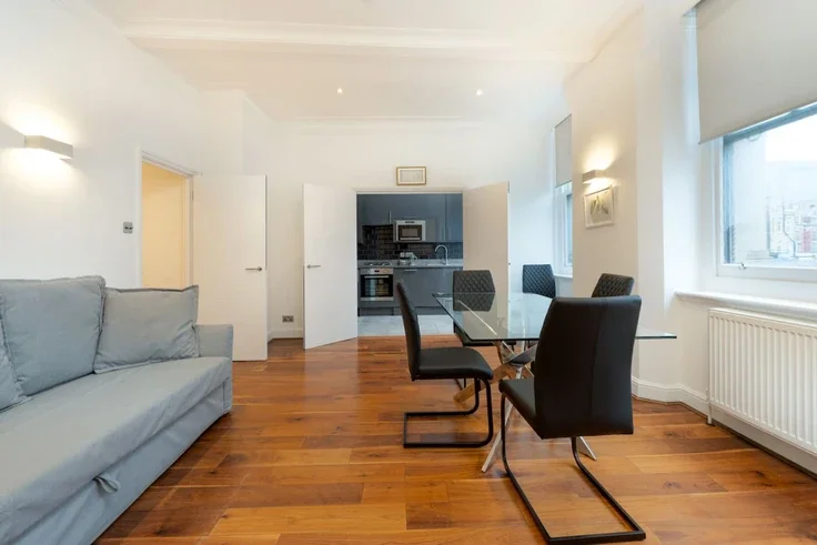 Flat Fleet Street in City of London