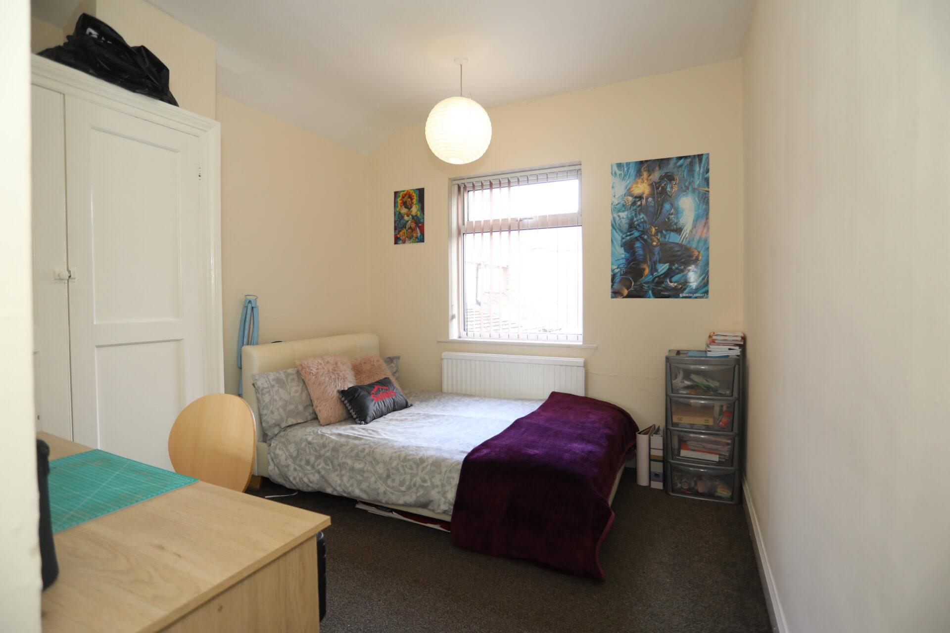 Flat Fosse Road South in Leicester