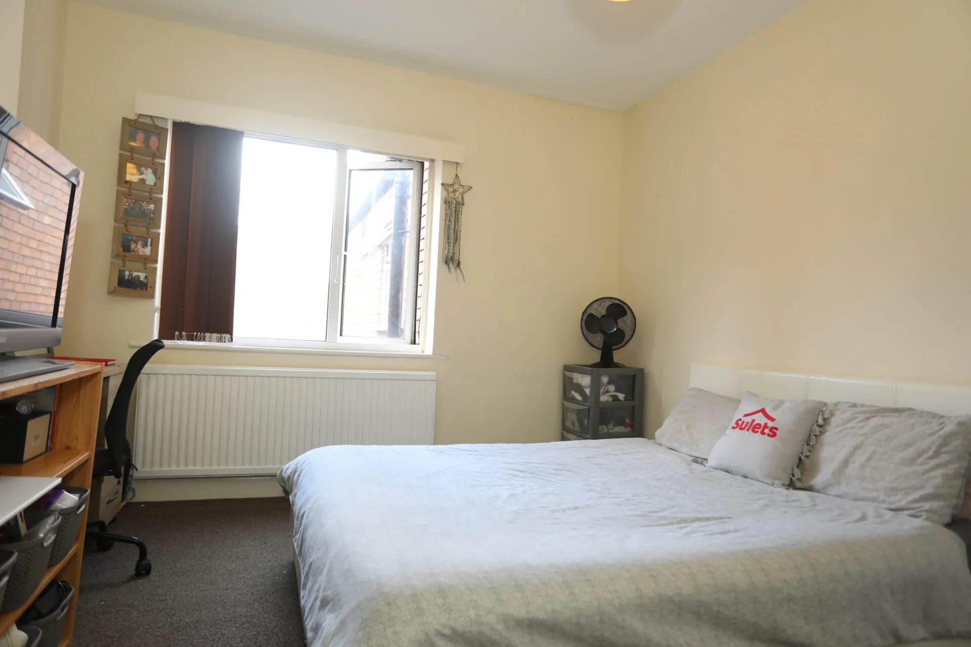 Flat Fosse Road South in Leicester