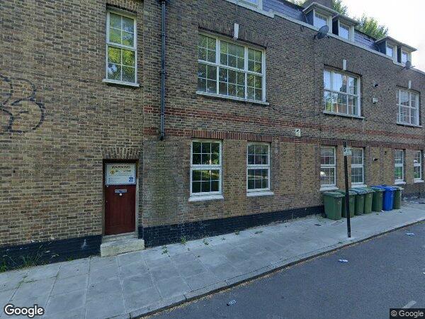 Flat Addington Square in Greater London