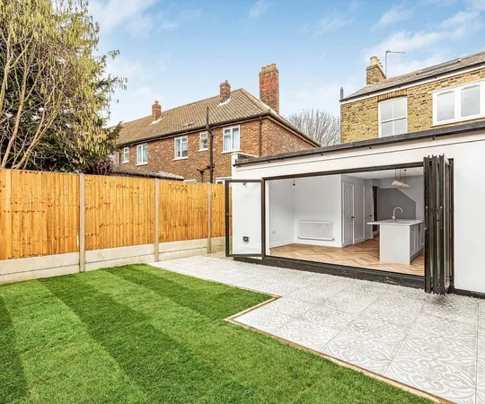 House Mereway Road in Greater London