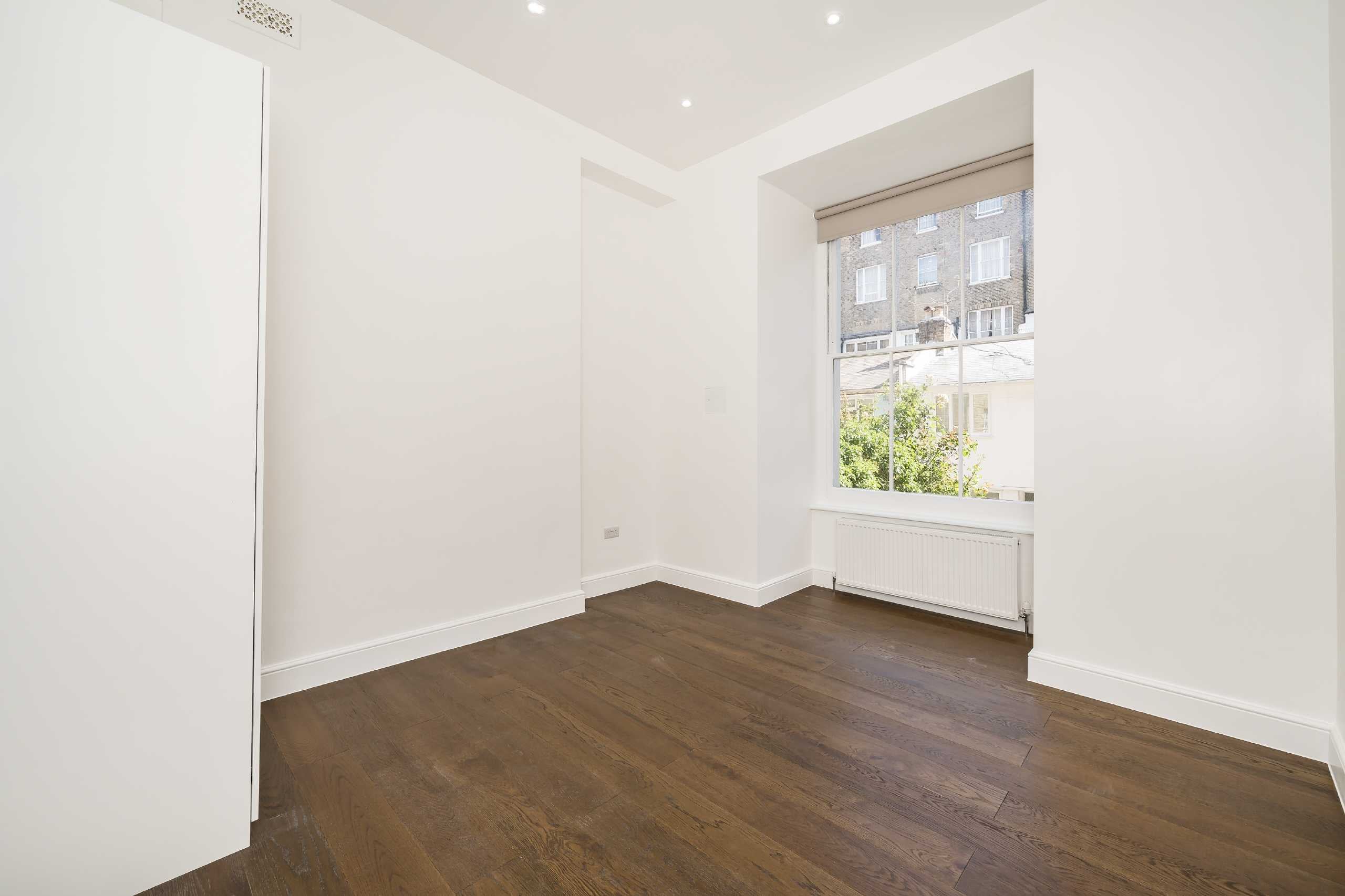 Flat Gloucester Terrace in City of Westminster