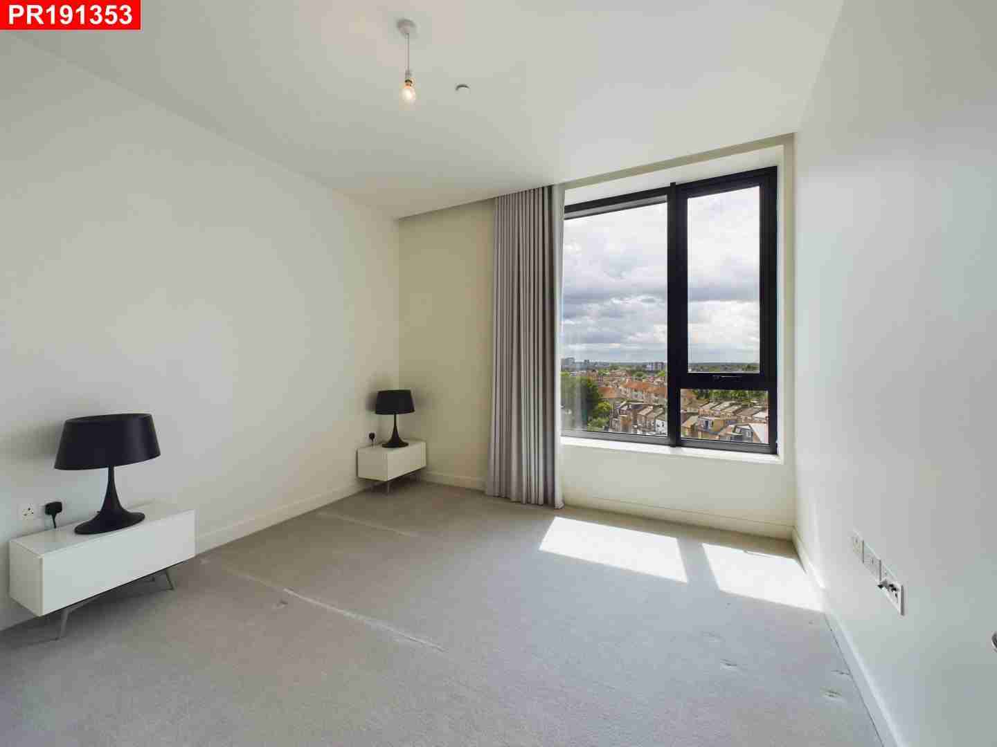 Flat Wood Crescent in Greater London