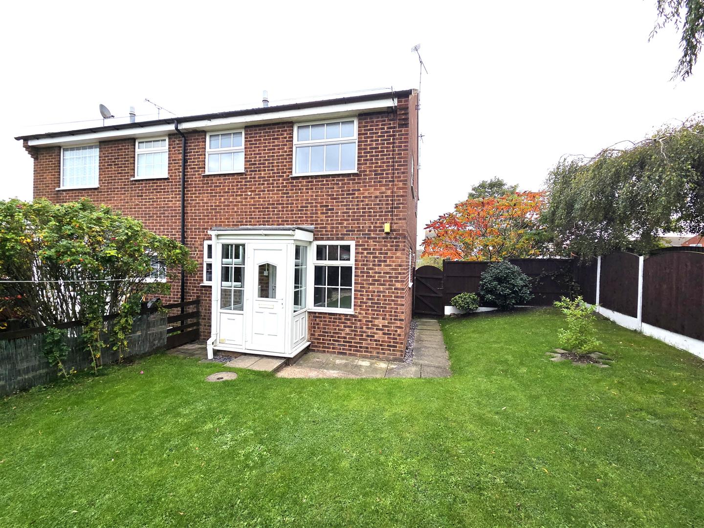 Flat Ashworth Crescent in Bassetlaw