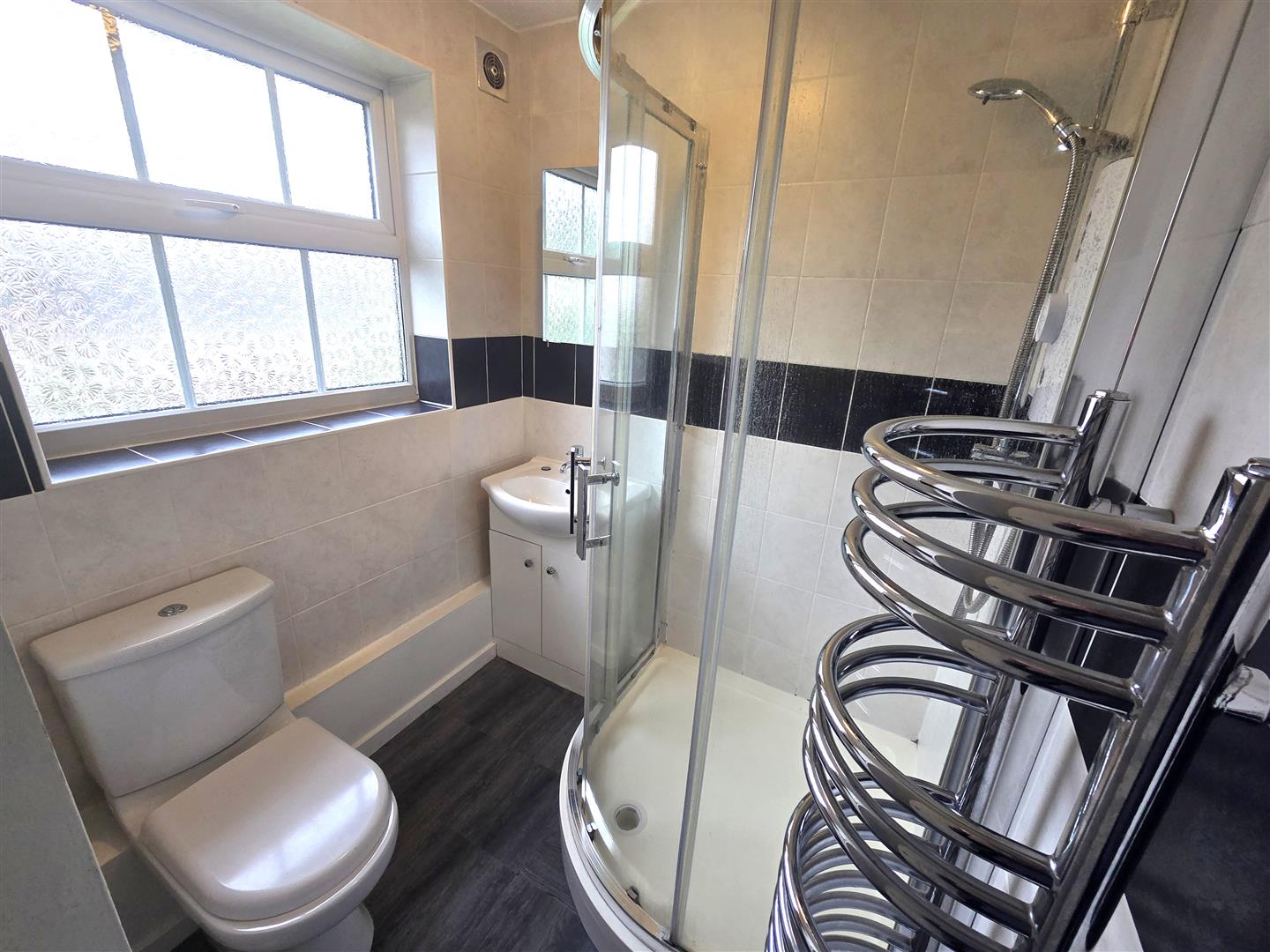 Flat Ashworth Crescent in Bassetlaw