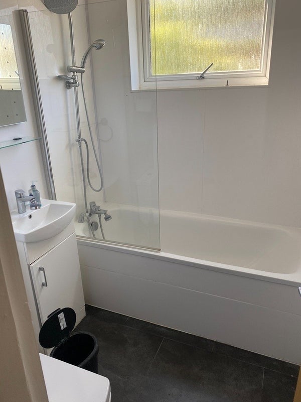 Room Rossmore Road in City of Westminster
